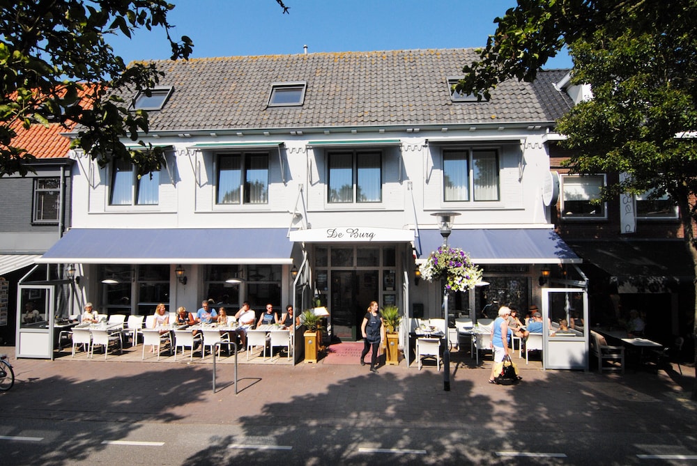 Hotel De Burg — carbon neutral stay, Domburg