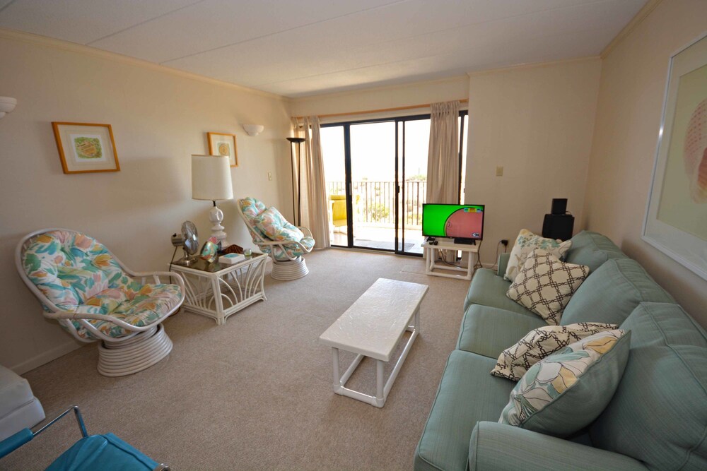 Covington Towers 103 2 Br Condo - photo 14