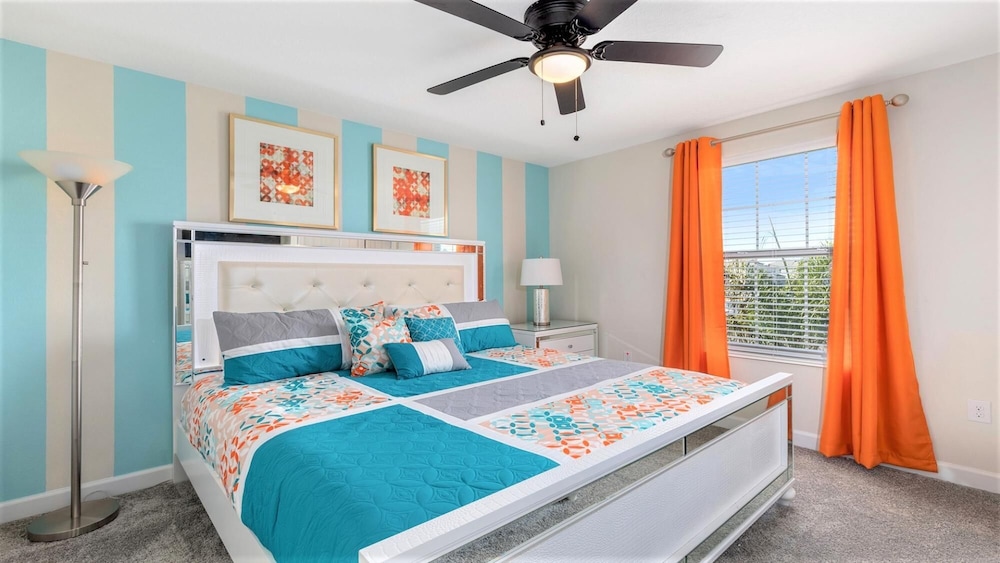 Spacious 6BR w Pool SPA With a Stunning Green View - photo 17