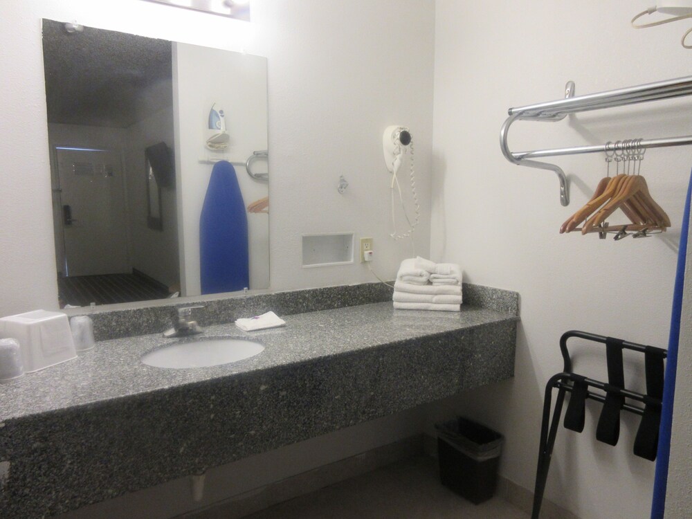 Magnuson Hotel St Robert Ft Leonard Wood - photo 22