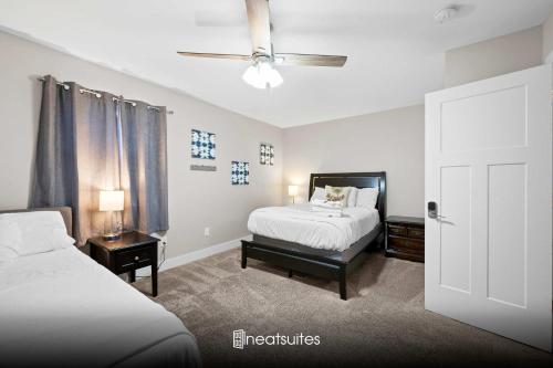 4BR 3Bath for 11 Near Ark Plenty of Free Parking — 4-Star Luxury Hotel in Williamstown, United States