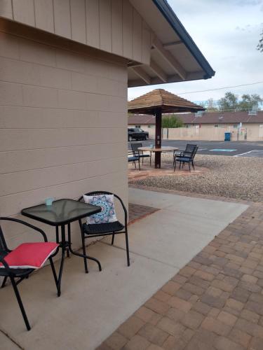 Red Rock Motel and Dam Motel - photo 121