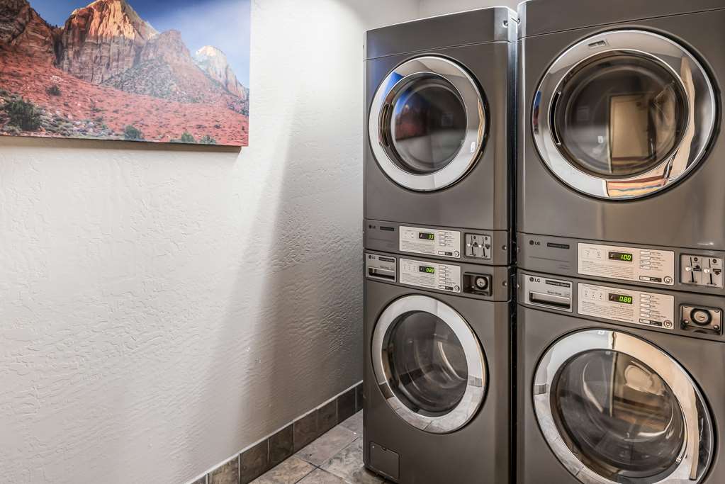 Red Lion Inn & Suites Goodyear Phoenix - photo 8