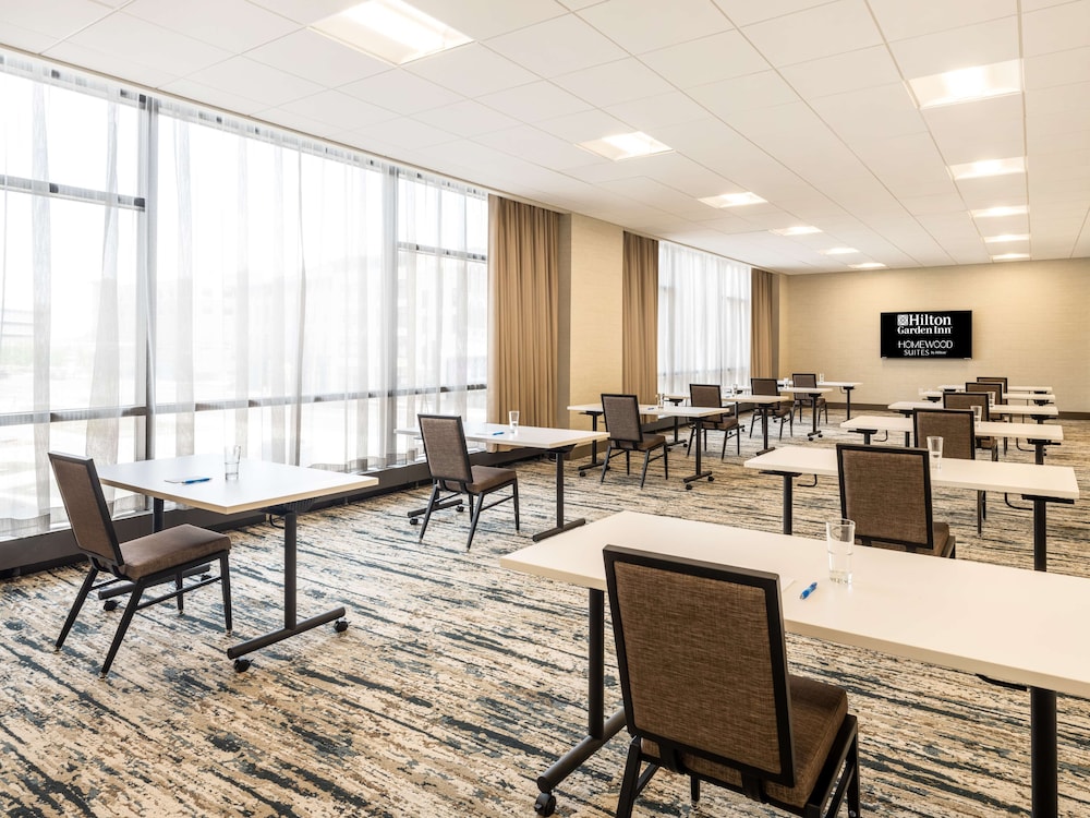 Hilton Garden Inn Toledo Downtown OH - photo 44