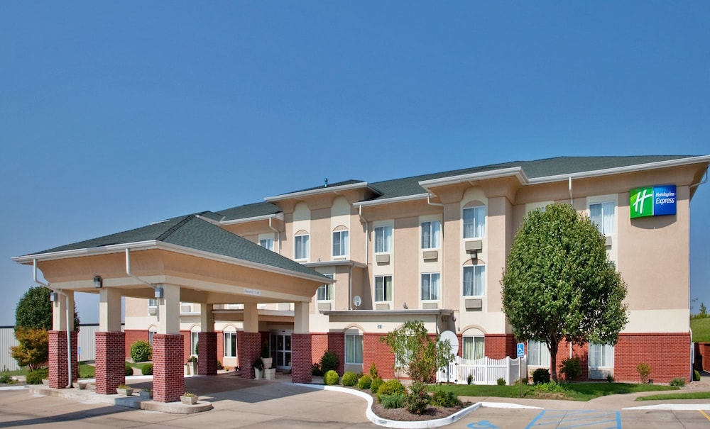 Holiday Inn Express Boonville by IHG — hotel in Boonville