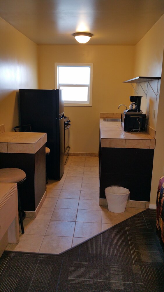 Bend Value Inn - photo 12