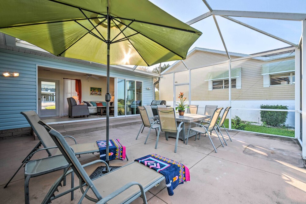 Lovely Lady Lake Home with Resort Amenities and Lanai - photo 12