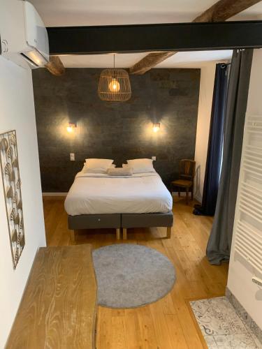 restaurant Dame L'Oie — hotel in Pernes-Les-Fontaines