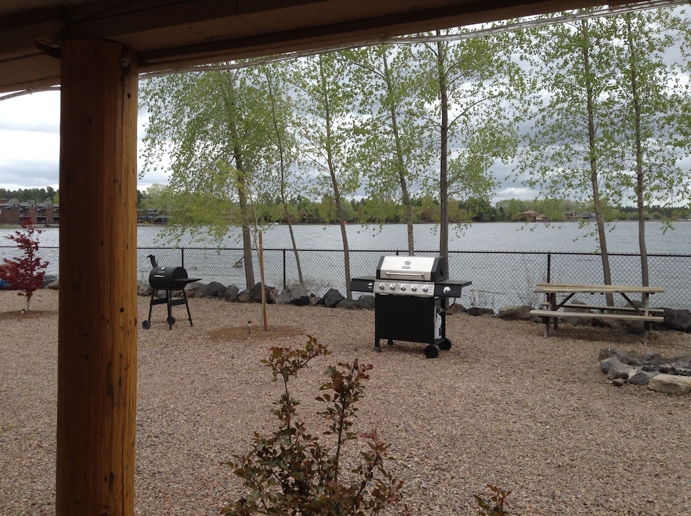 Rainbow S End Resort On Rainbow Lake — Lakeside