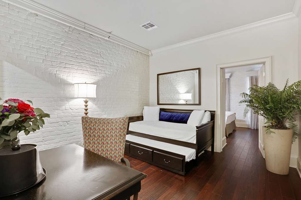 La Galerie French Quarter Hotel - photo 7
