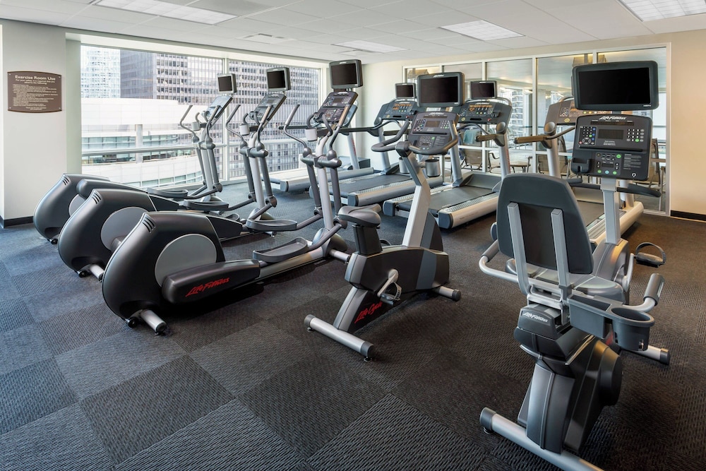 Springhill Suites by Marriott Chicago Downtown River North - photo 16