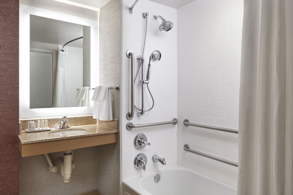 Fairfield Inn & Suites by Marriott Washington DC Downtown - photo 14