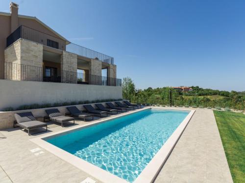 Villa Istriana by Seeadria Tourist Agency — 4-Star Luxury Hotel in Buje, Croatia
