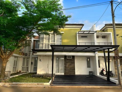 Blessimore Springhill 4BR in Palembang, Indonesia