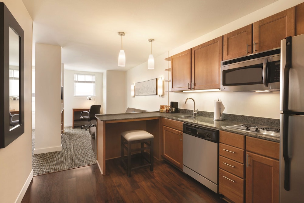 Hyatt House Denver Airport - photo 18