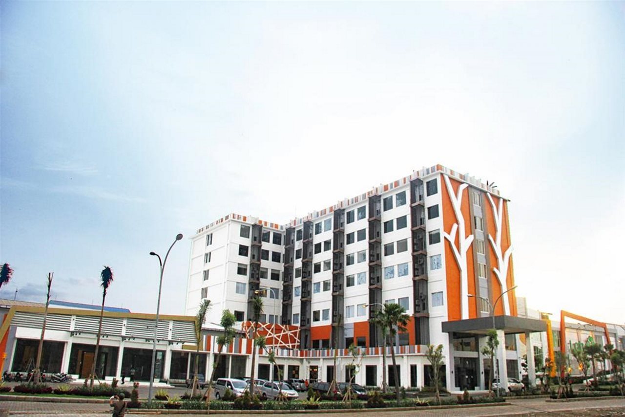 The Sun Hotel Madiun in Madiun, Indonesia