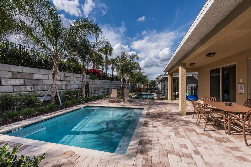 Encore Resort Vacation Homes & Waterpark - photo 16