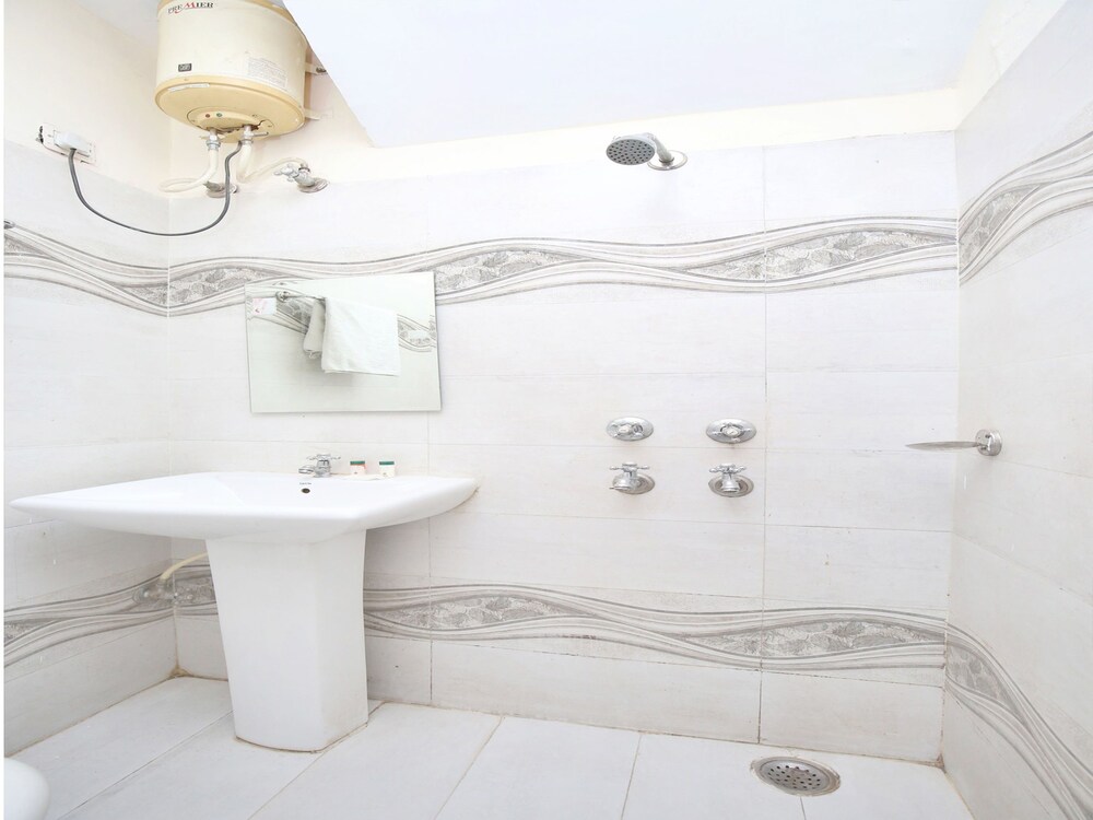 Hotel JD Plaza by OYO Rooms