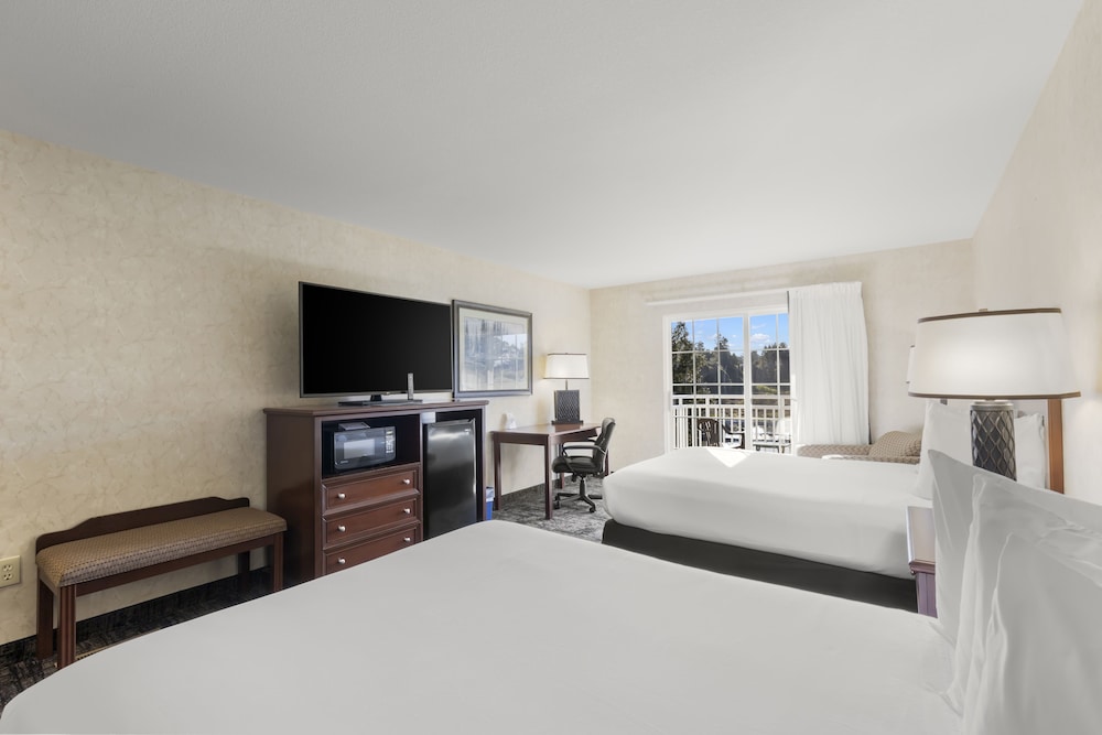 The Beach House Inn - photo 15