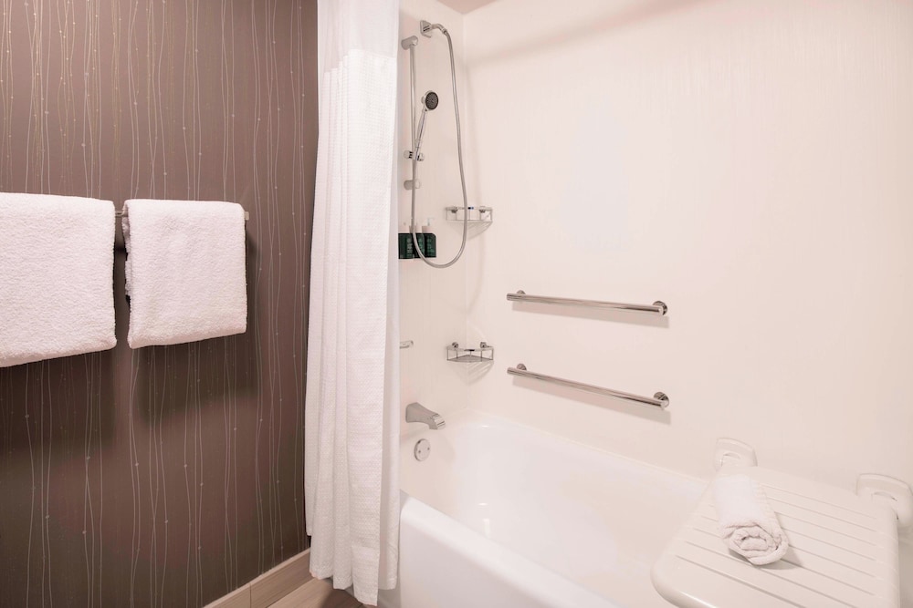 Courtyard by Marriott Denver Airport - photo 26