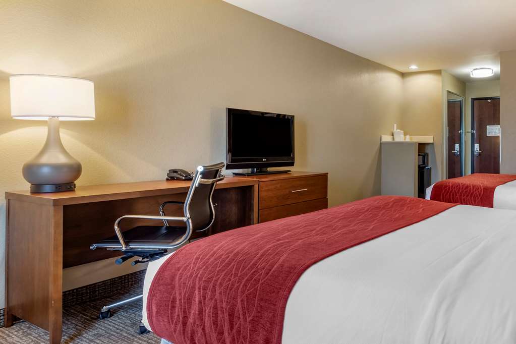 Comfort Inn & Suites Russellville I 40 - photo 15