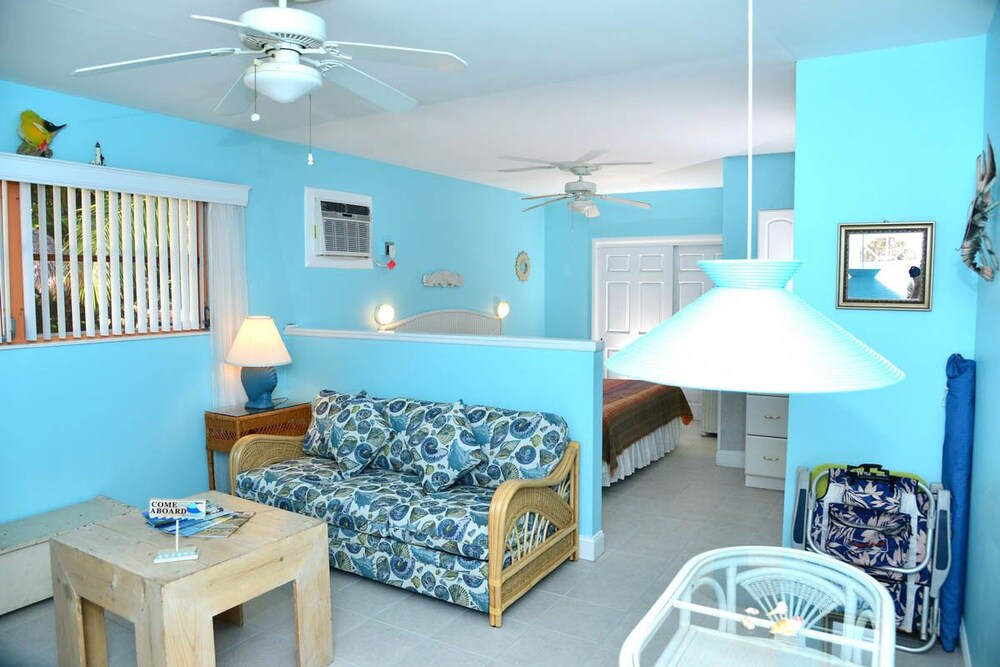 The Palmview and Sandpiper Inns - photo 45