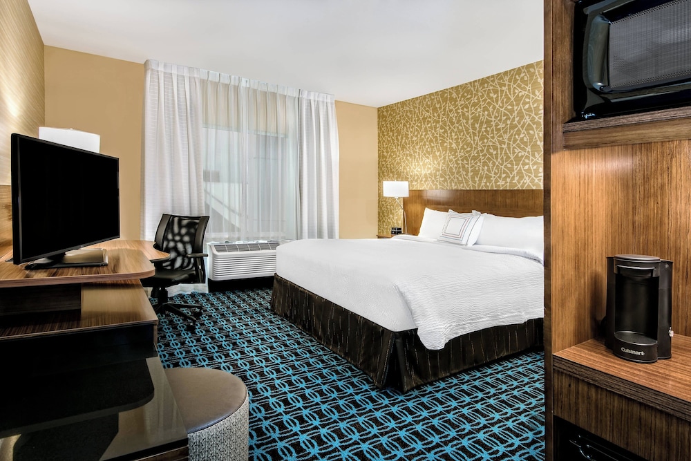 Fairfield Inn & Suites by Marriott Van Canton Area - photo 7