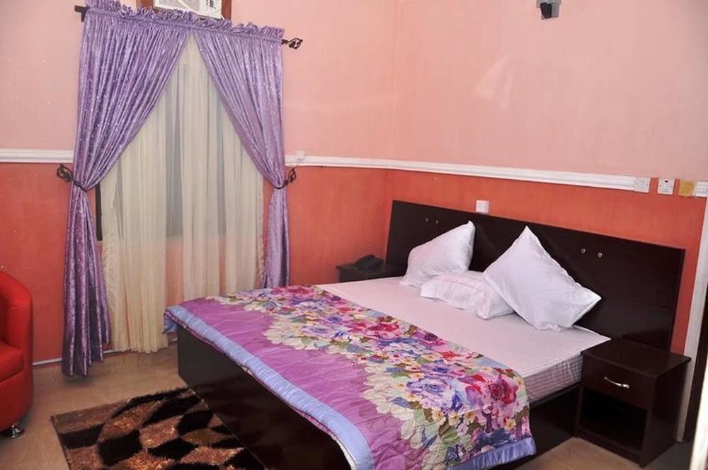 Birch Tree Hotel — Uyo — photo 5