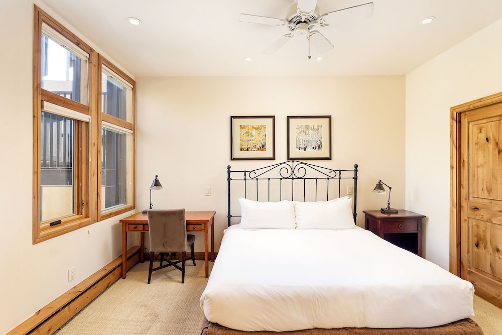 The St. Regis Aspen Resort - photo 3