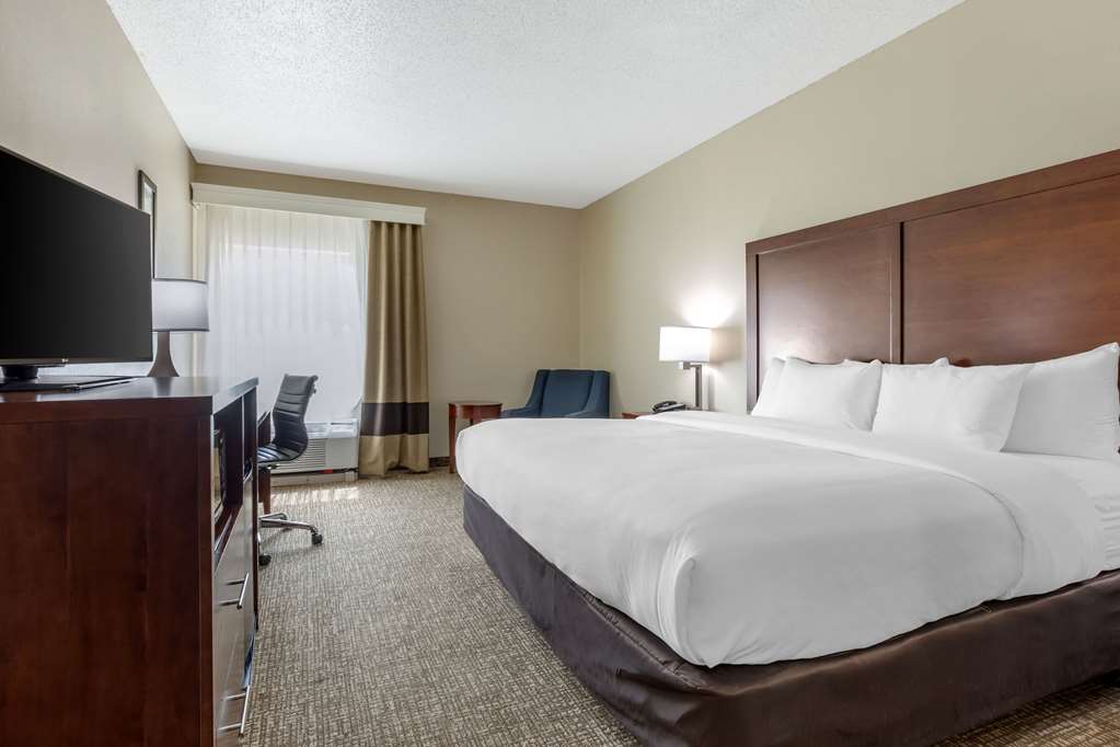 Comfort Inn & Suites Temple Medical Center - photo 11