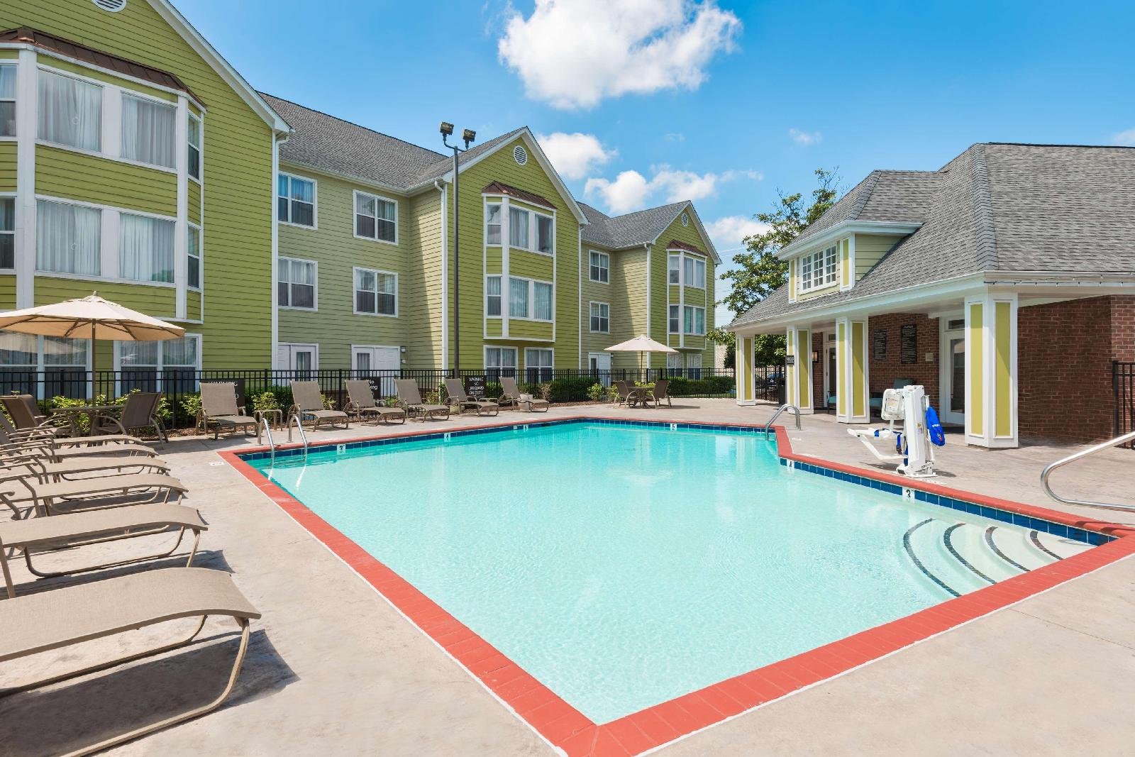 Homewood Suites by Hilton Charlotte North Univ Research - photo 4
