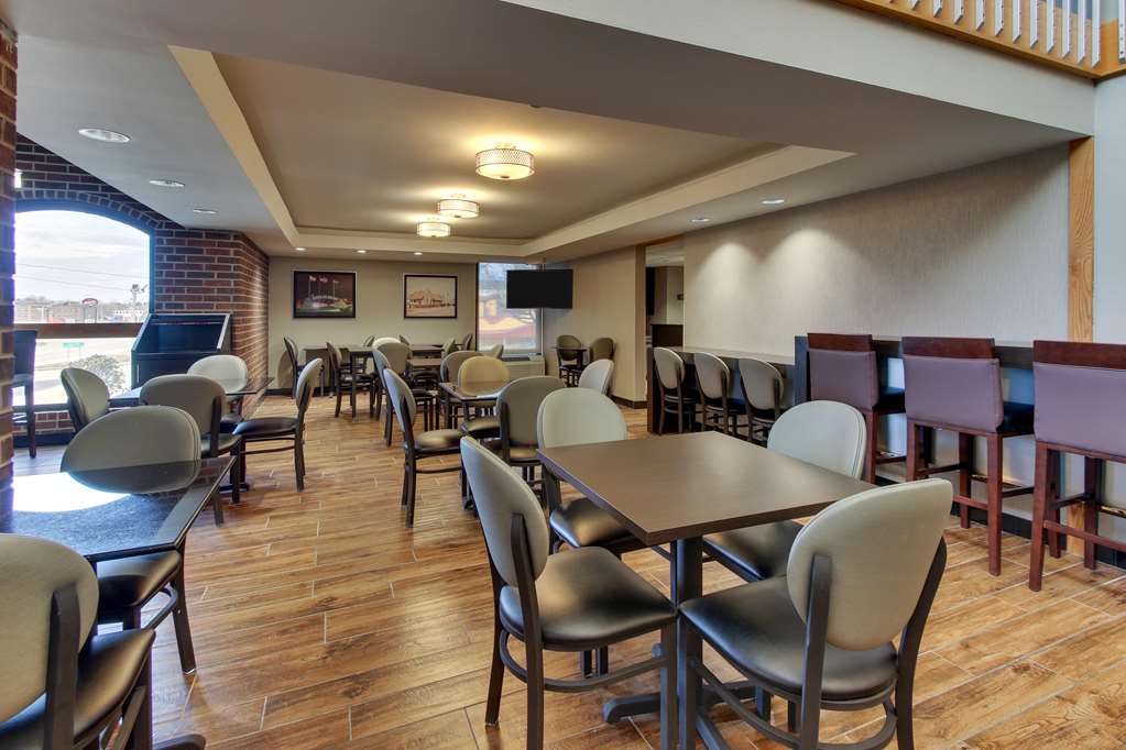Drury Inn & Suites Poplar Bluff - photo 11