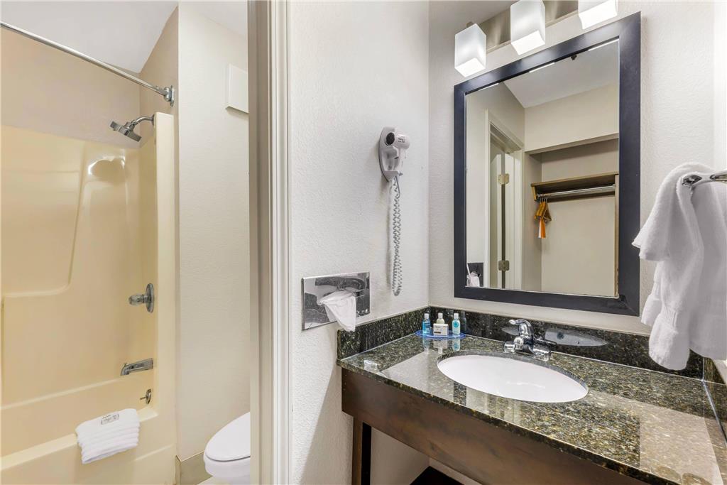 Comfort Inn Bourbonnais near I 57 - photo 23