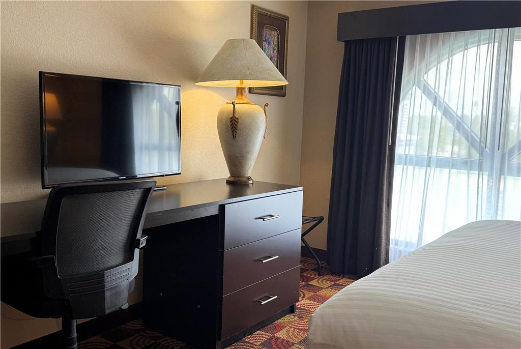 Baymont by Wyndham Plainfield Indianapolis Arpt Area - photo 21