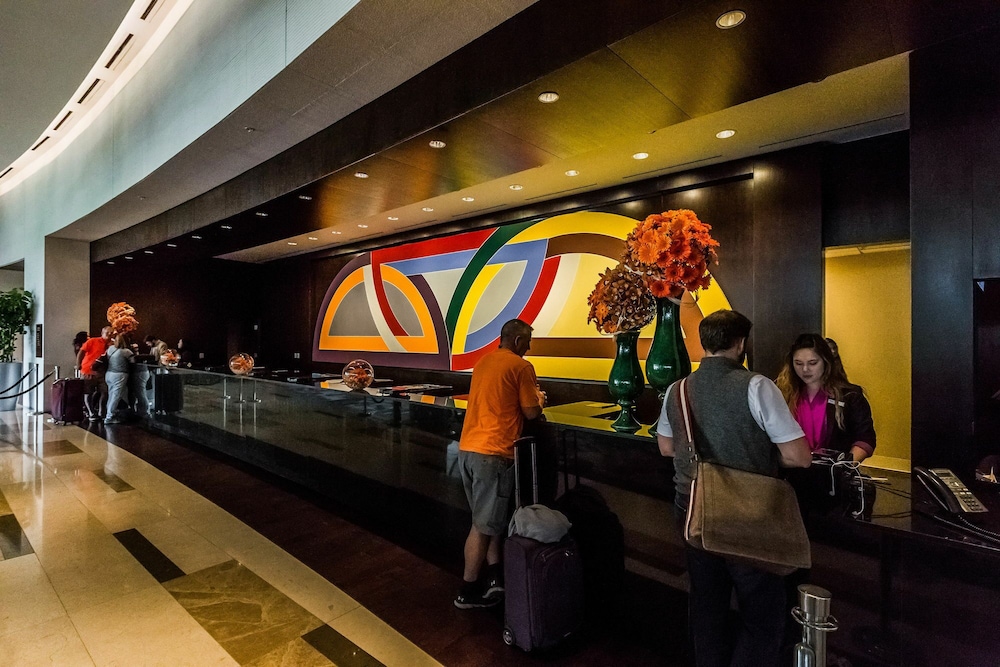 Concierge desk