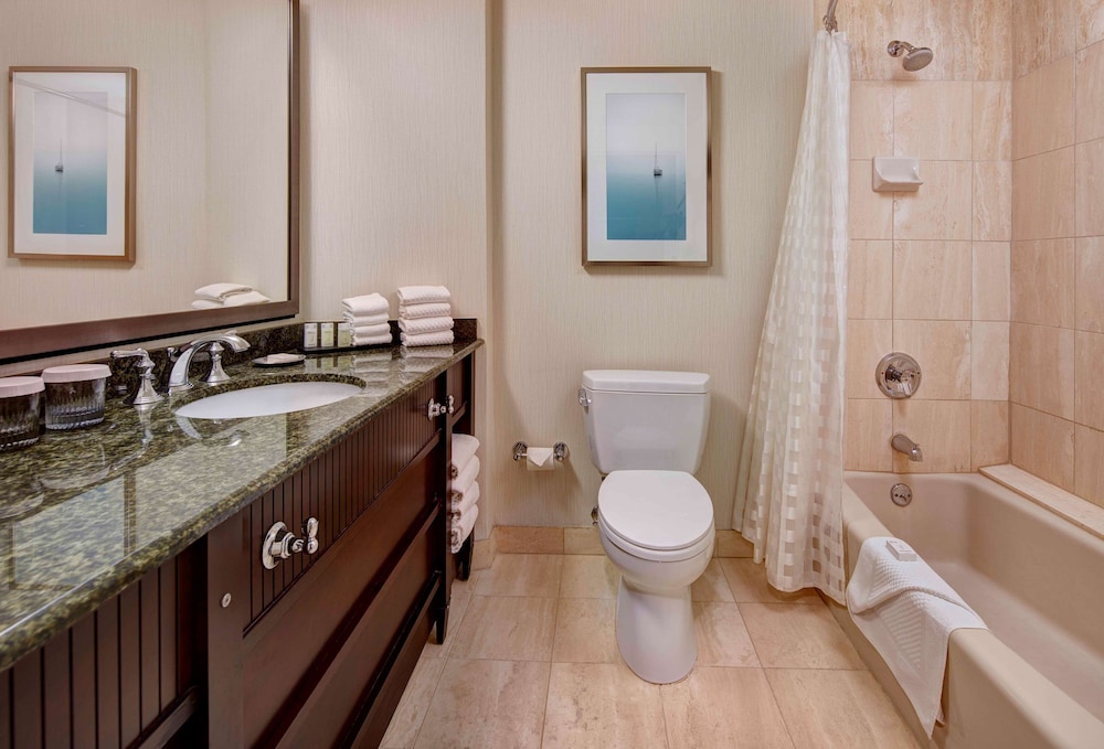 Embassy Suites by Hilton San Diego La Jolla - photo 23