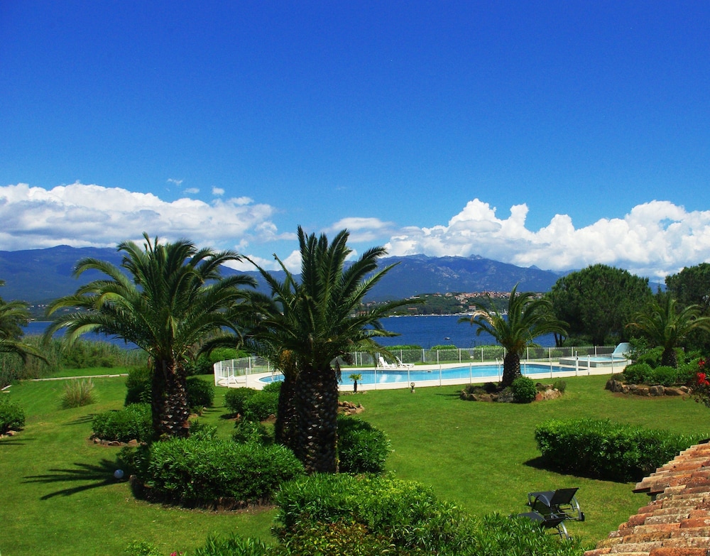 Résidence Le Village Marin — 4-Star Luxury Hotel in Porto-Vecchio, France