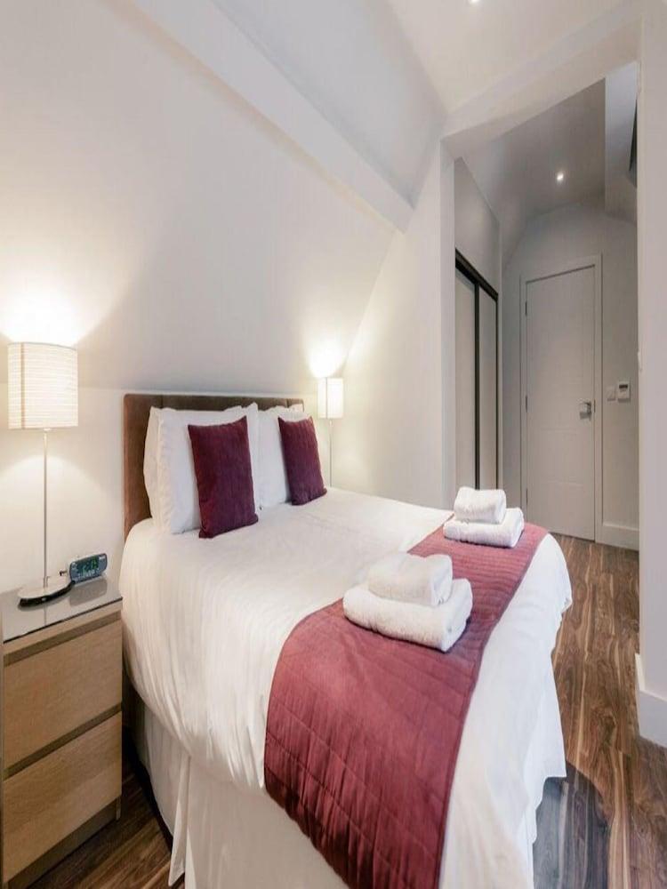 Roomspace Apartments Friar House