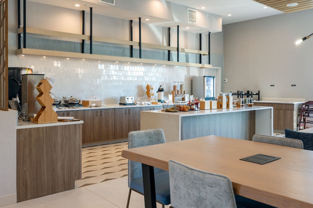 Fairfield by Marriott Inn & Suites Canton Riverstone Parkway - photo 37