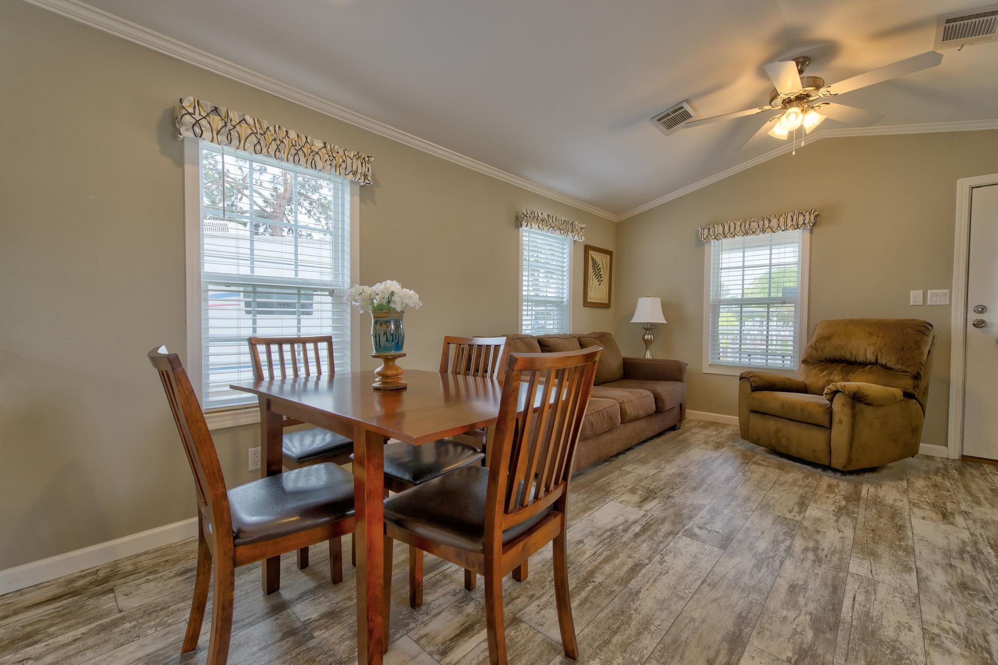 Club Naples RV Resort - photo 13