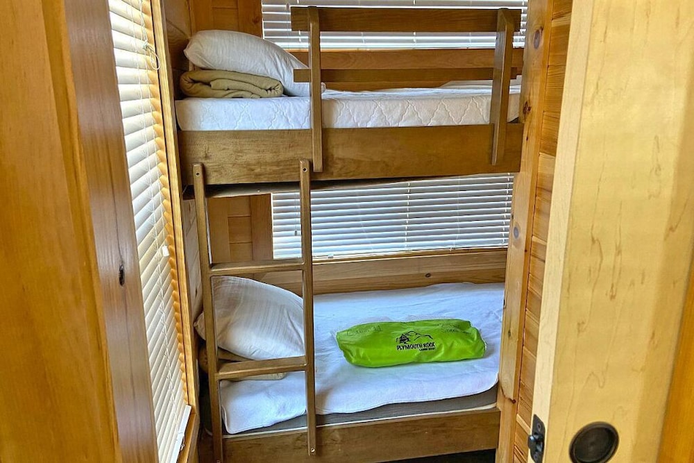 Plymouth Rock Camping Resort Basic Cabin - photo 11