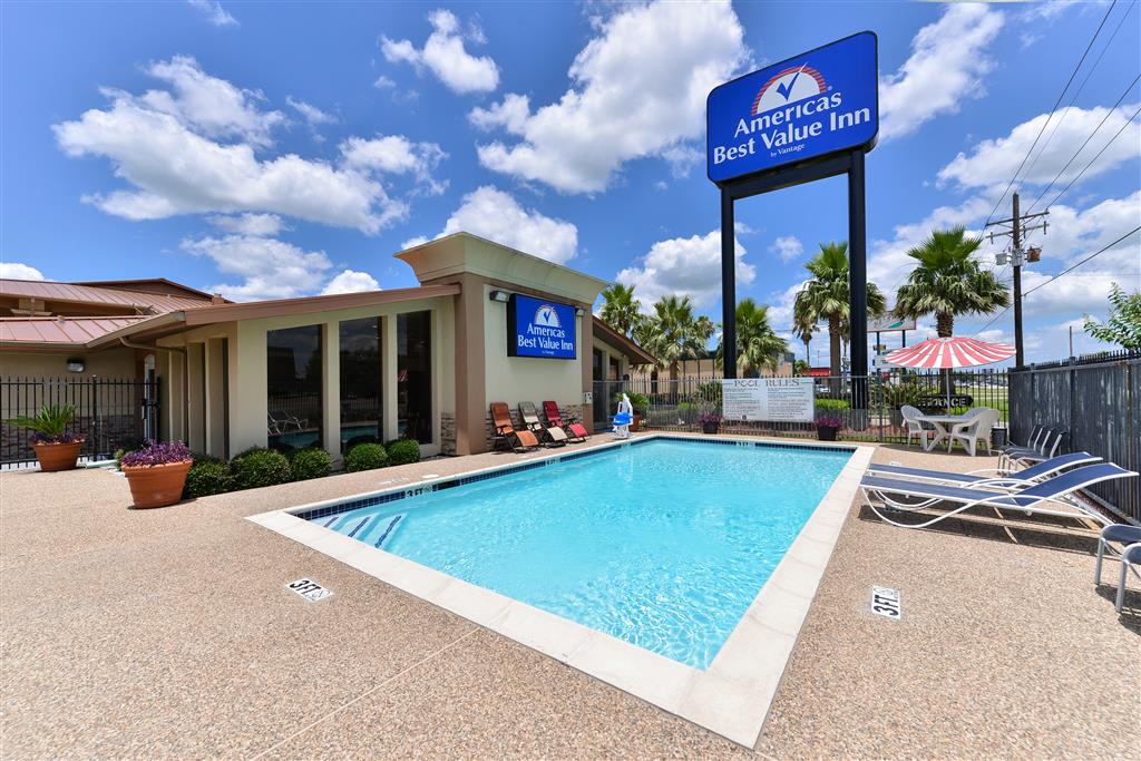 Americas Best Value Inn Angleton - photo 14