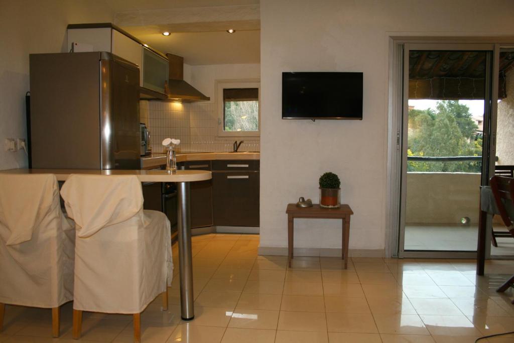 Coquet appartement dans mazet Ste Maxime classé 3 — 4-Star Luxury Hotel in Sainte-Maxime, France
