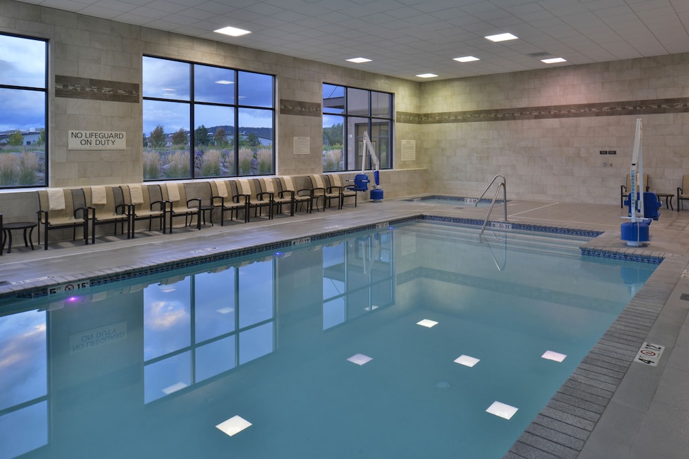 Hampton Inn & Suites Bend - photo 33