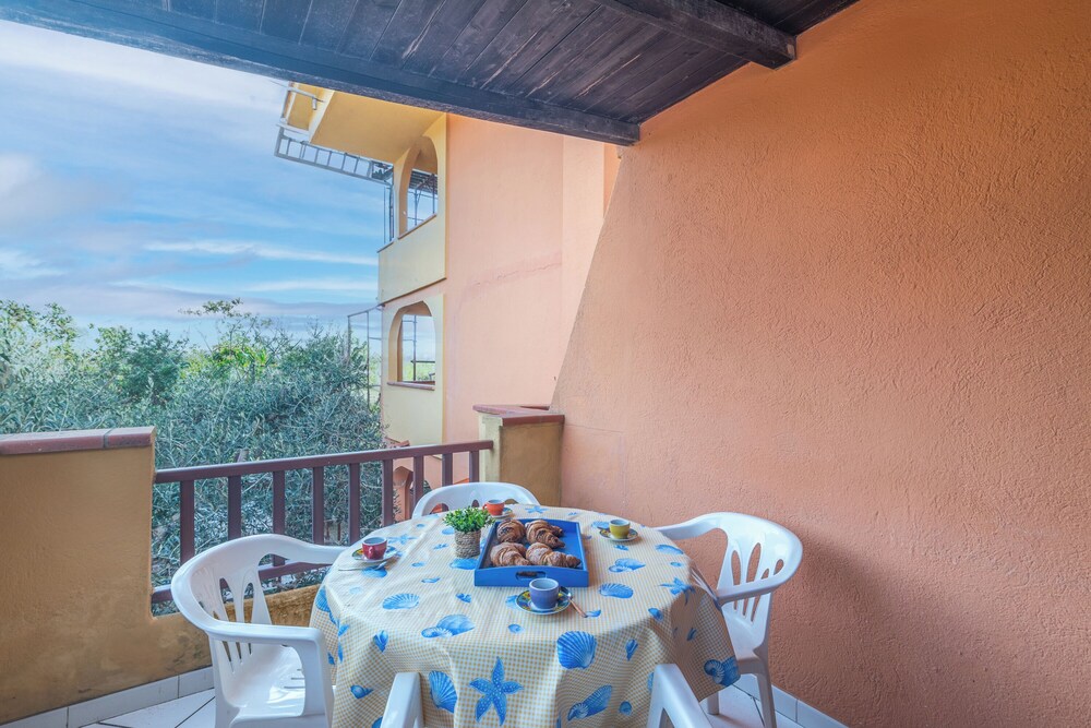 Trilo Super Standard 205 Ginepro — 4-Star Luxury Hotel in Olbia, Italy
