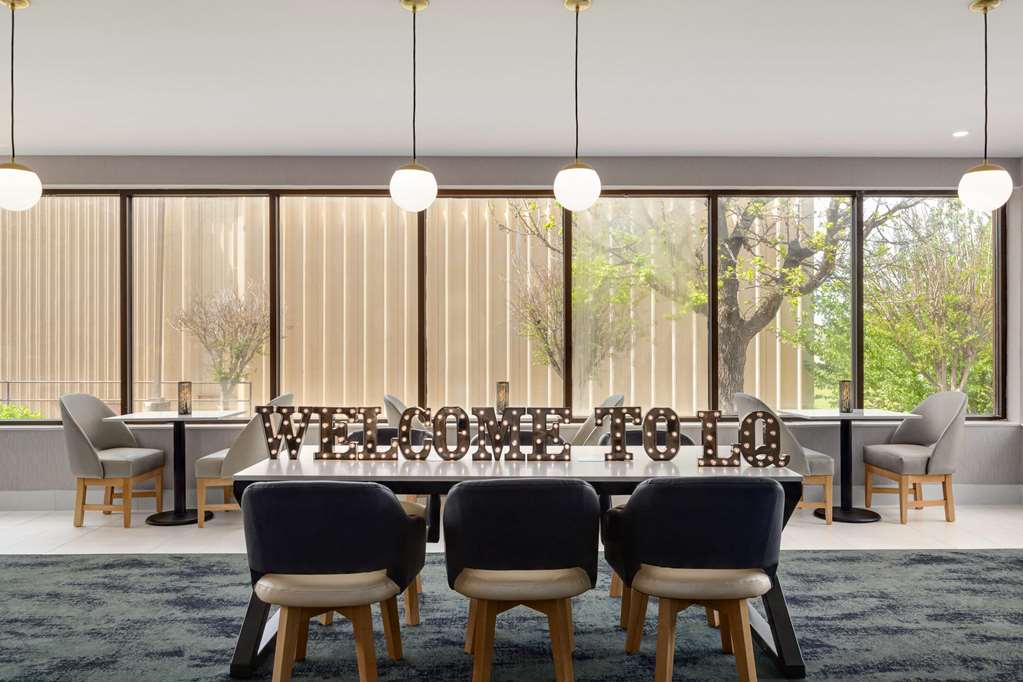 La Quinta Inn & Suites by Wyndham Dothan - photo 55