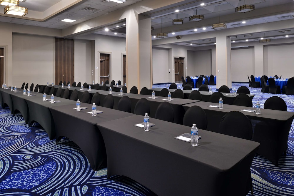 DoubleTree by Hilton Corpus Christi Beachfront - photo 47