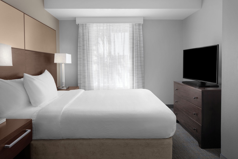 Residence Inn By Marriott Santa Clarita Valencia - photo 6