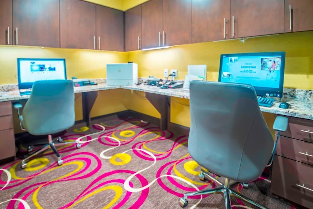 Hampton Inn & Suites La Porte - photo 42