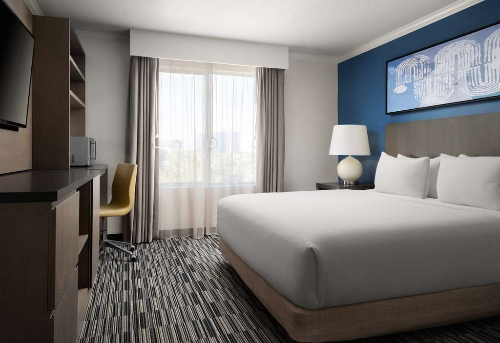 HYATT house San Diego Sorrento Mesa - photo 17